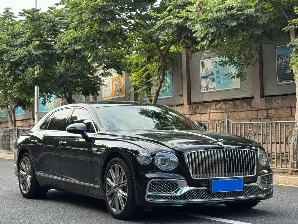 Bentley Flying Spur 2022 из CN, фото 3