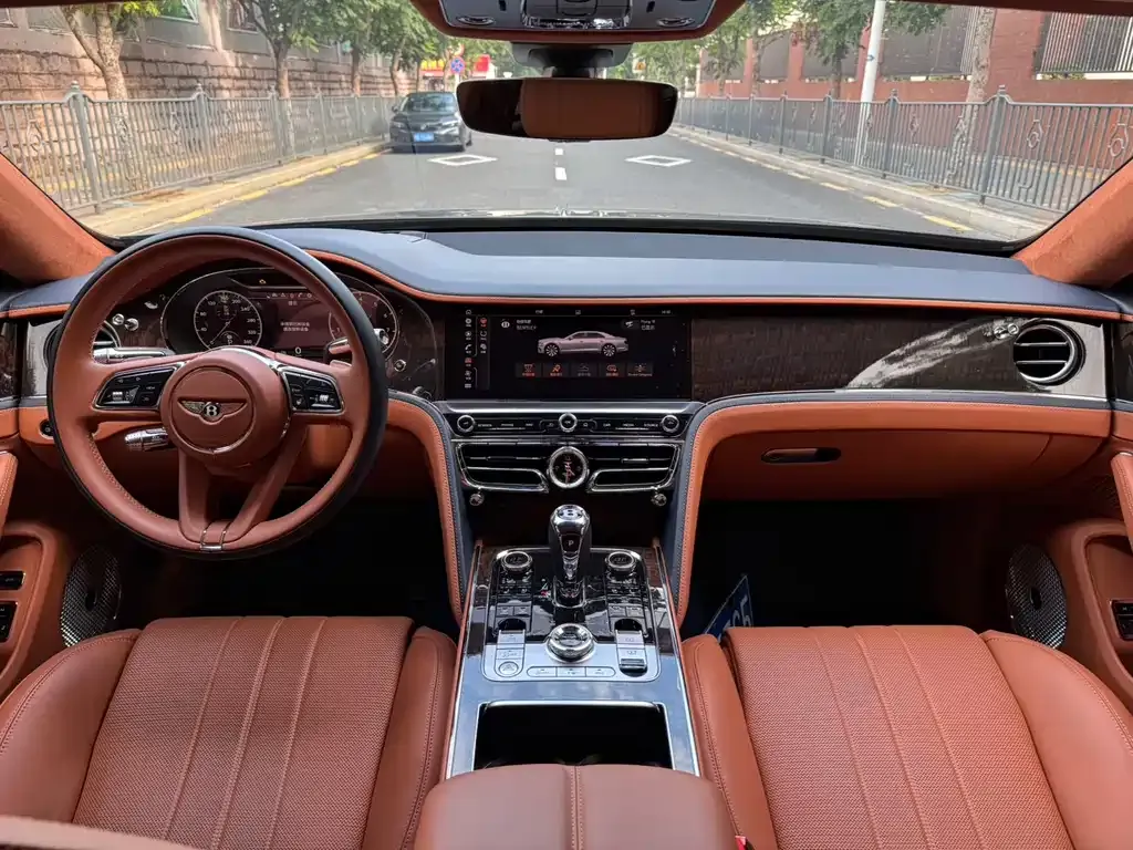 Bentley Flying Spur 2022 из CN, фото 6