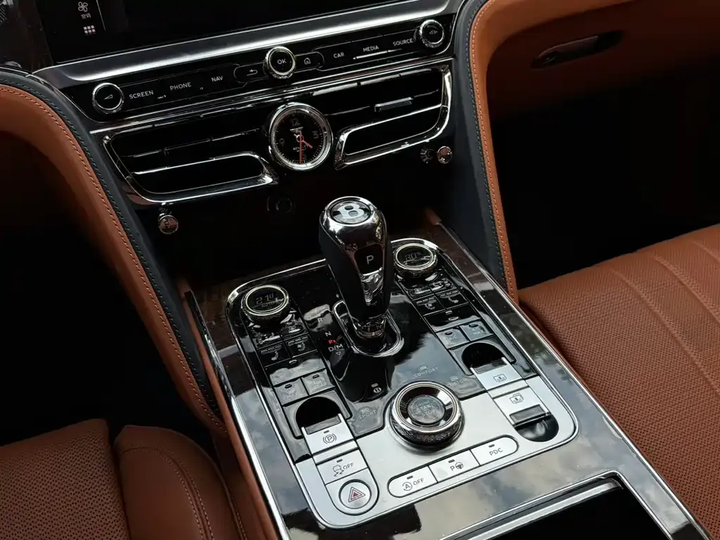 Bentley Flying Spur 2022 из CN, фото 7