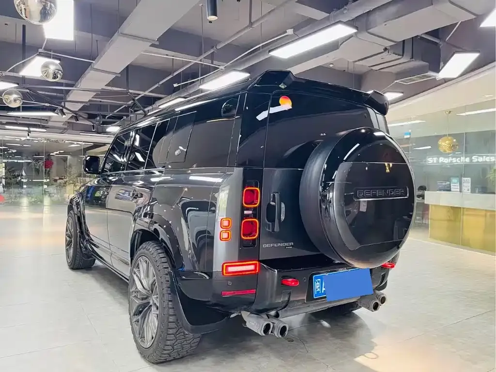 Land Rover Defender 2023 из CN, фото 3