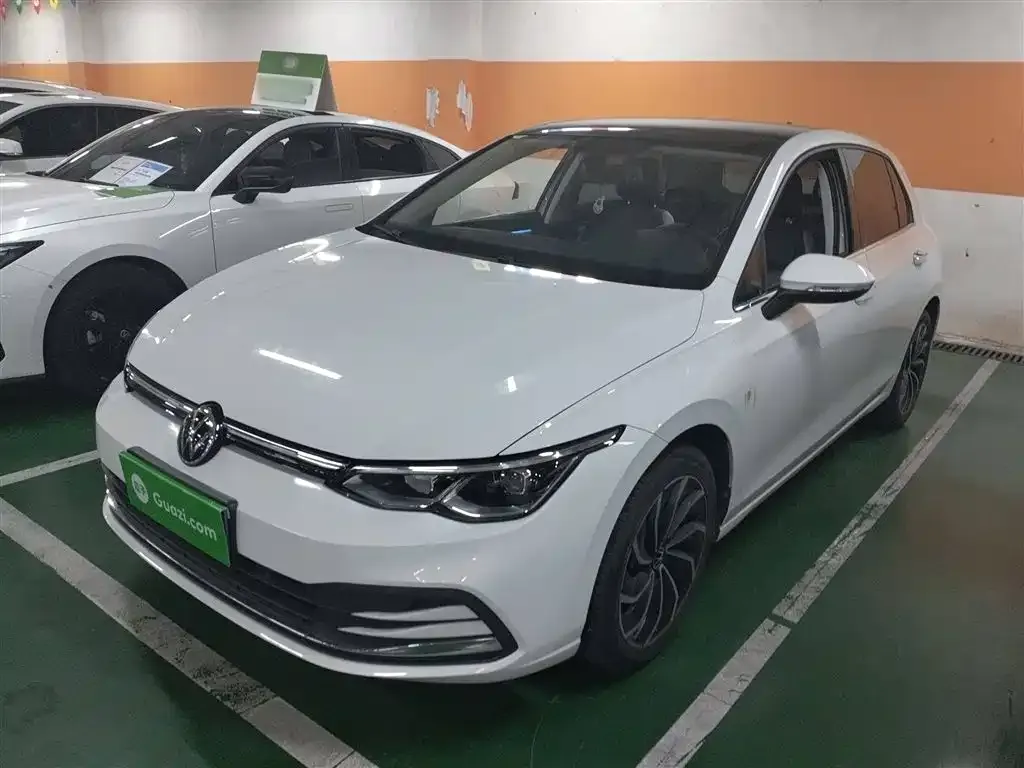 Volkswagen Golf 2022 из CN, фото 1