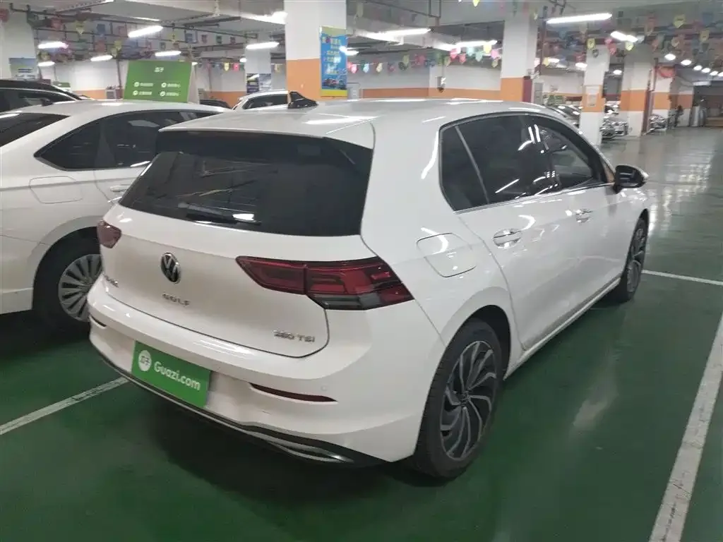Volkswagen Golf 2022 из CN, фото 7