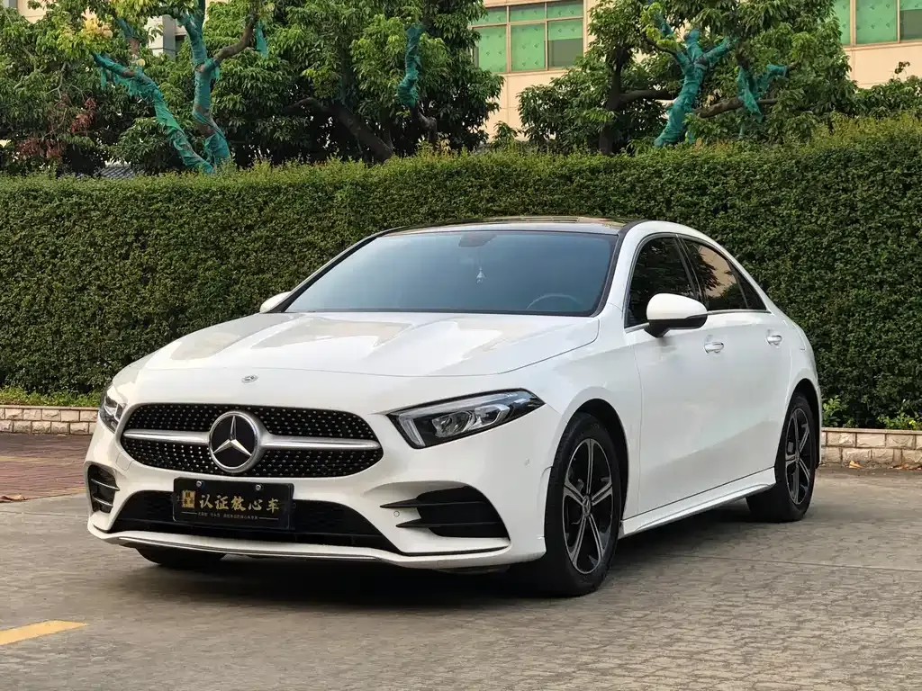 Mercedes-Benz A-Class 2023 из CN, фото 1