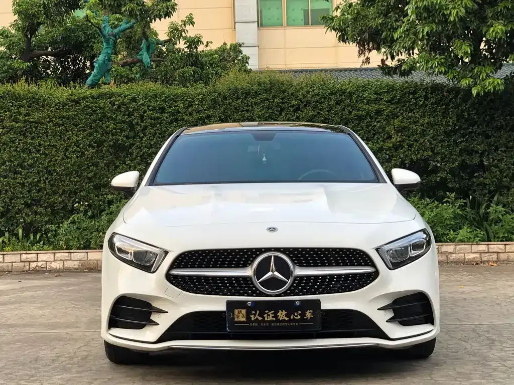 Mercedes-Benz A-Class 2023 из CN, фото 2