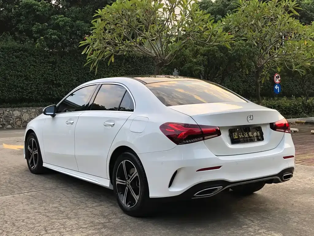 Mercedes-Benz A-Class 2023 из CN, фото 7