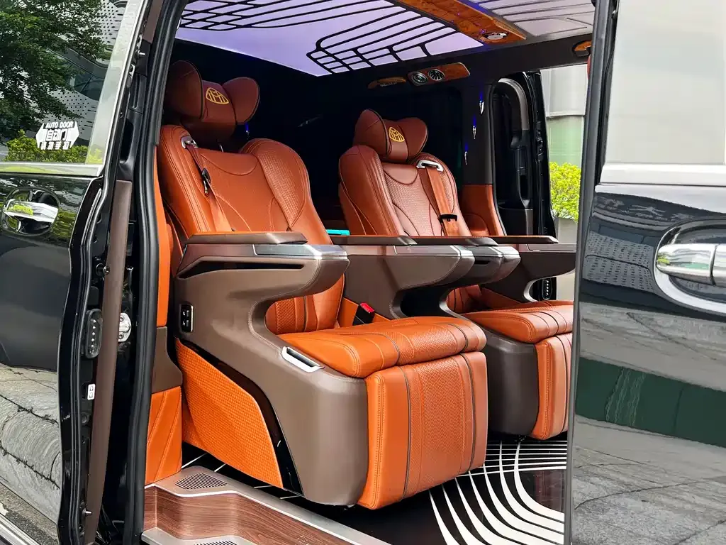 Mercedes-Benz Vito 2022 из CN, фото 8