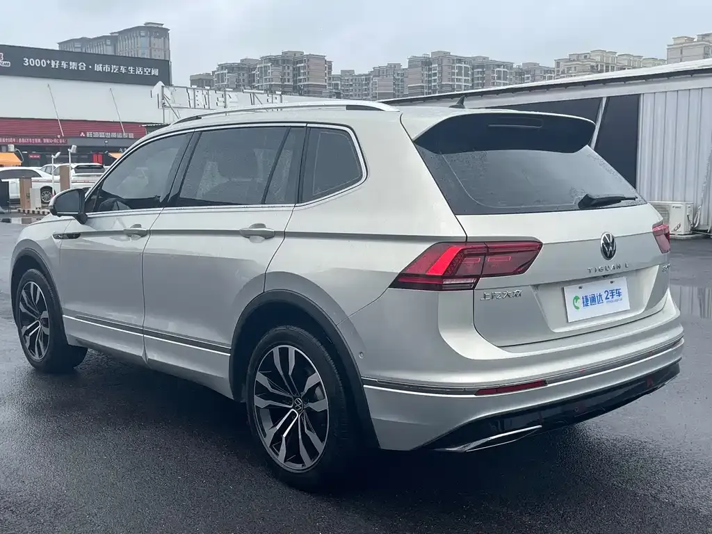 Volkswagen Tiguan L 2021 из CN, фото 3