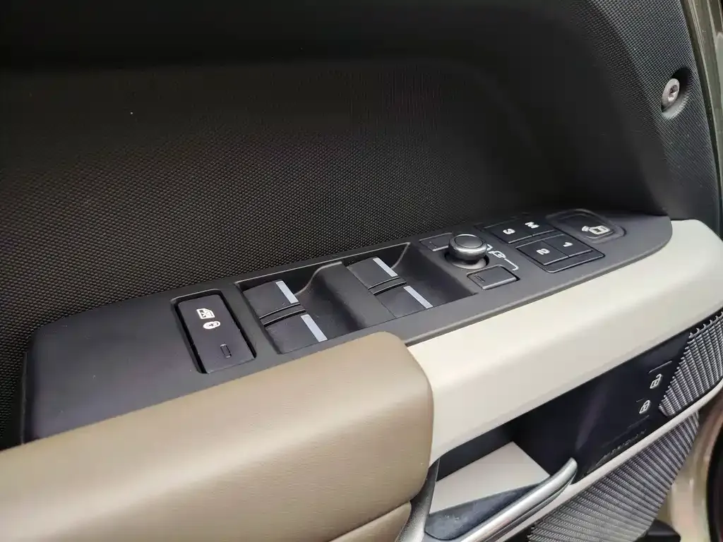 Land Rover Defender 2022 из CN, фото 6