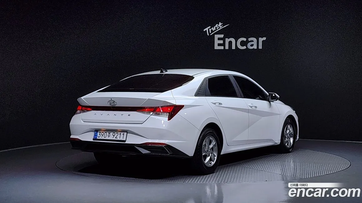 Hyundai AVANTE 2022 из KR, фото 2