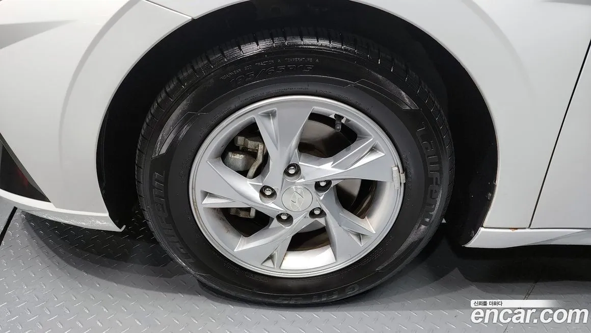 Hyundai AVANTE 2022 из KR, фото 5