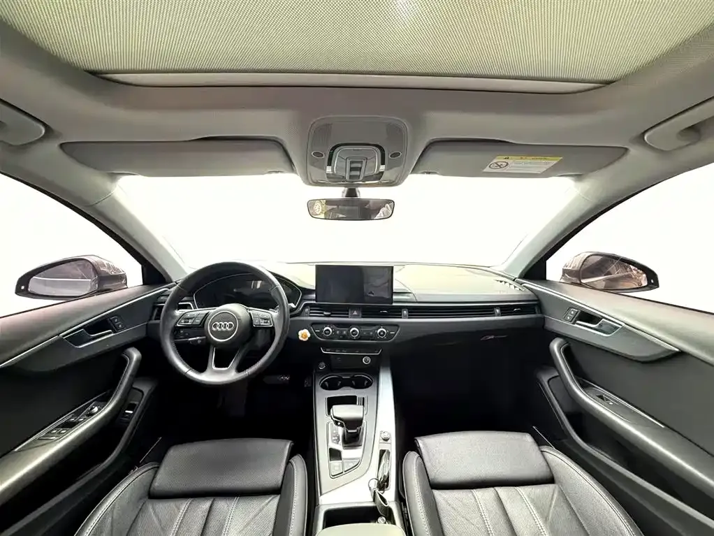 Audi A4L 2022 из CN, фото 6