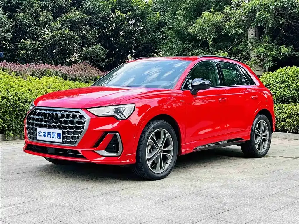 Audi Q3 2023 из CN, фото 1