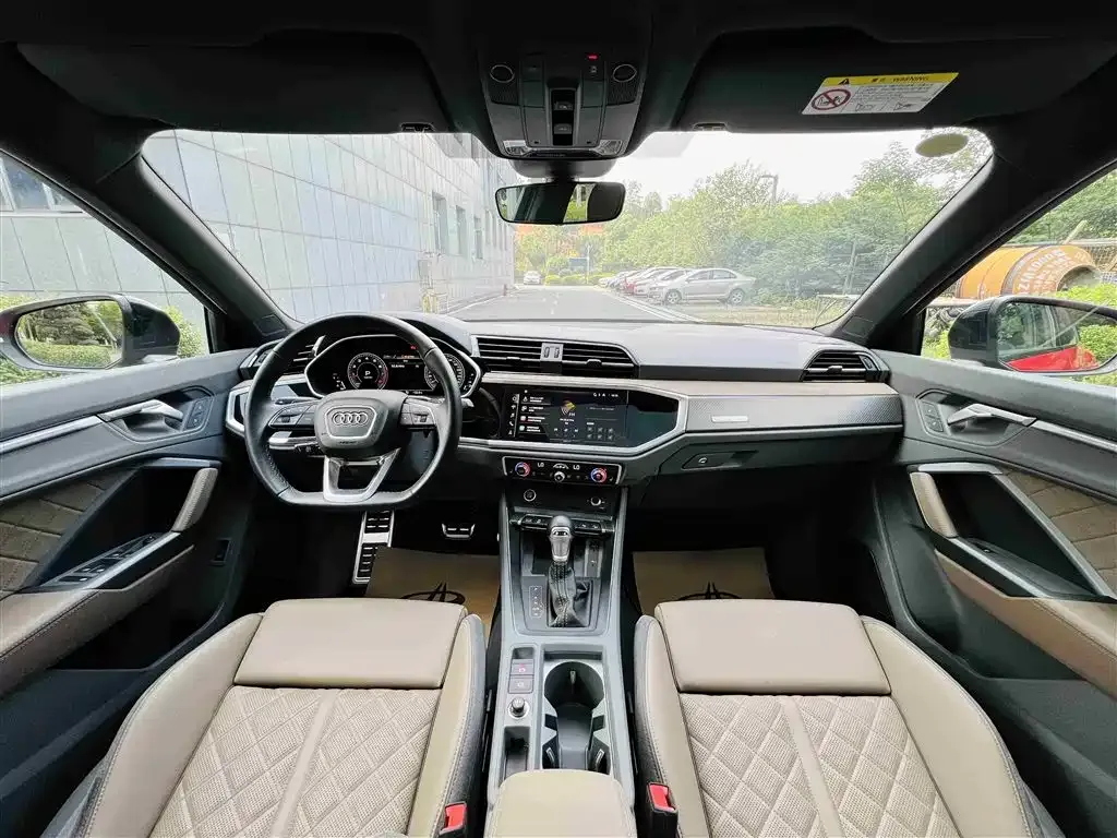 Audi Q3 2023 из CN, фото 10