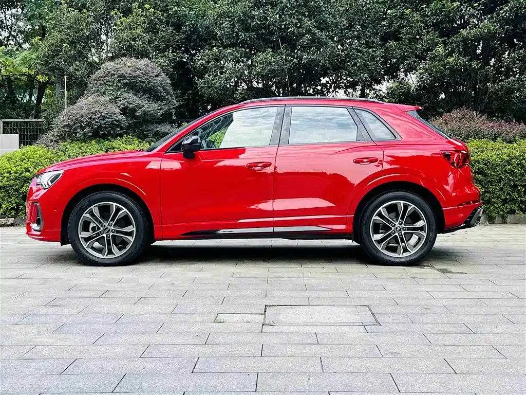 Audi Q3 2023 из CN, фото 4