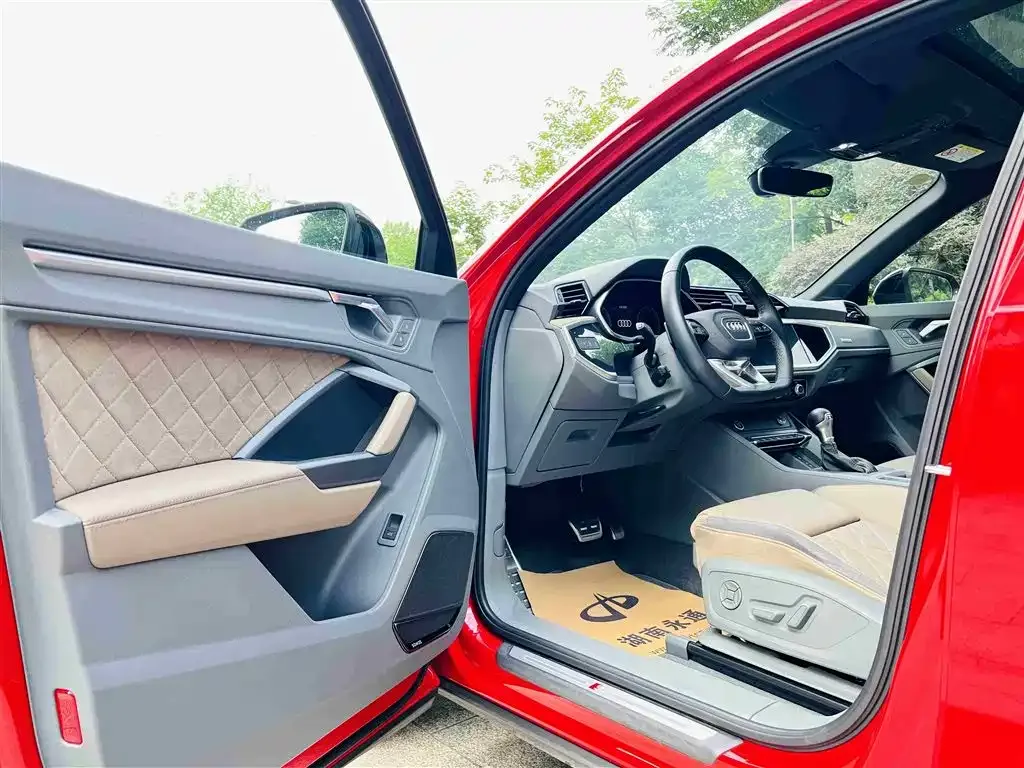 Audi Q3 2023 из CN, фото 5