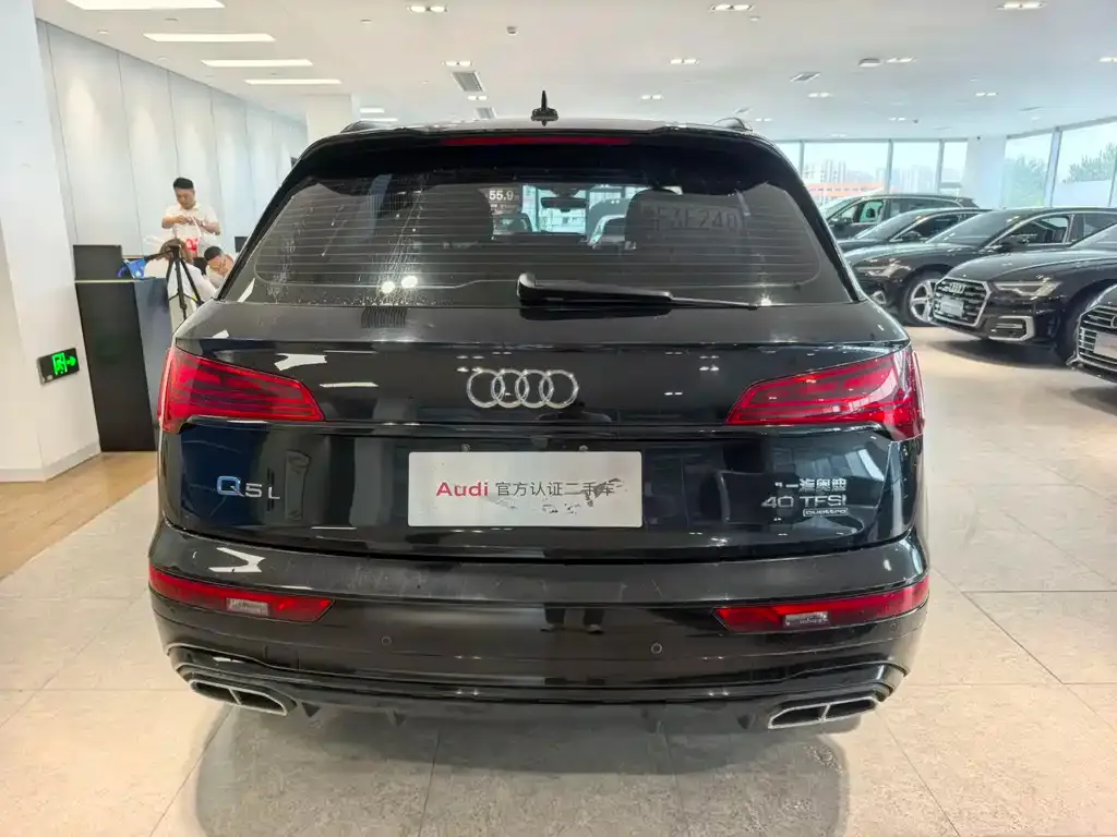 Audi Q5L 2022 из CN, фото 2