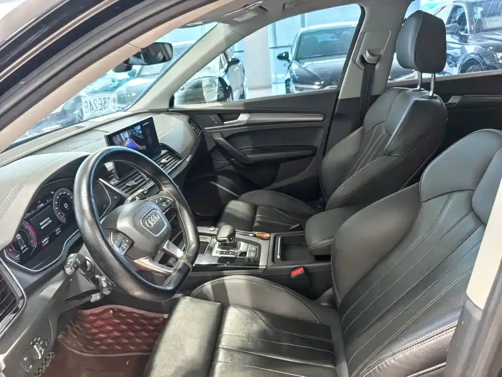 Audi Q5L 2022 из CN, фото 4