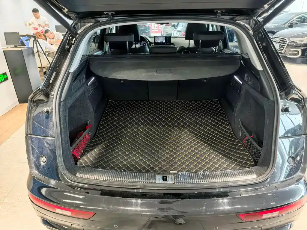 Audi Q5L 2022 из CN, фото 7