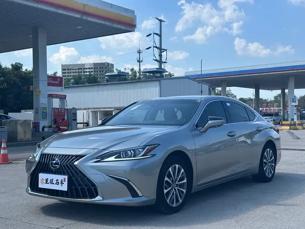 Lexus ES 2022 из CN, фото 1