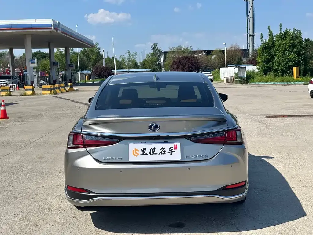 Lexus ES 2022 из CN, фото 7