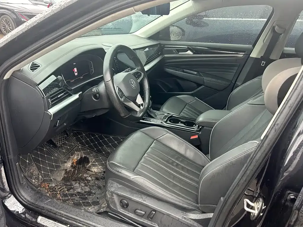 Volkswagen Passat 2022 из CN, фото 3