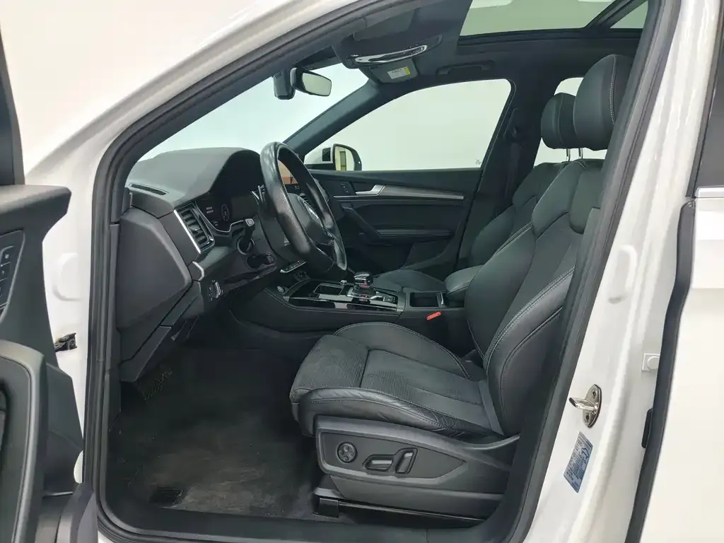 Audi Q5L Sportback 2021 из CN, фото 7