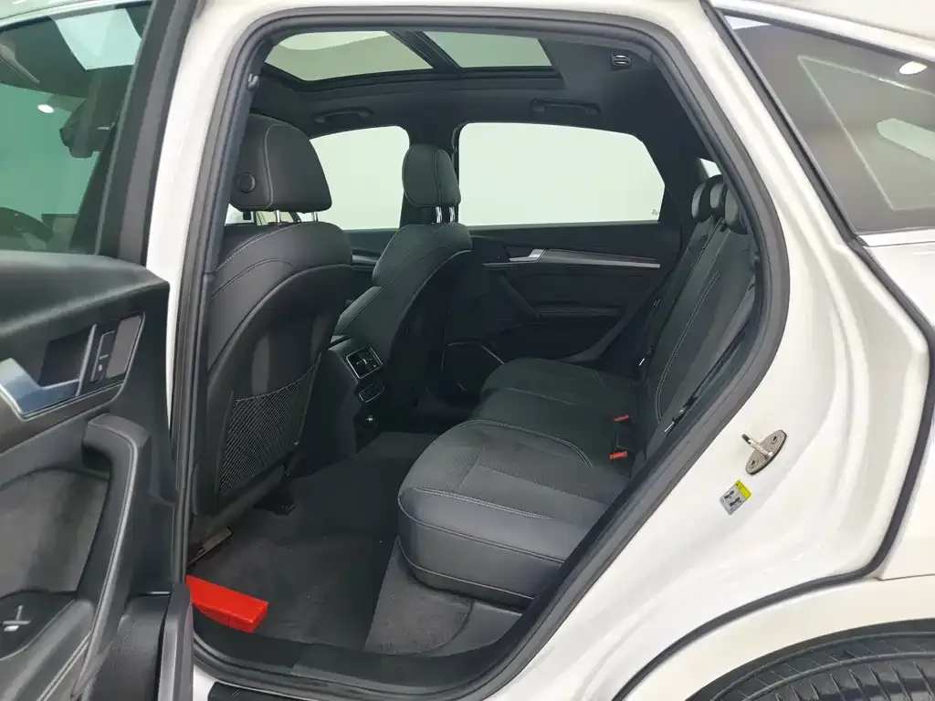 Audi Q5L Sportback 2021 из CN, фото 8