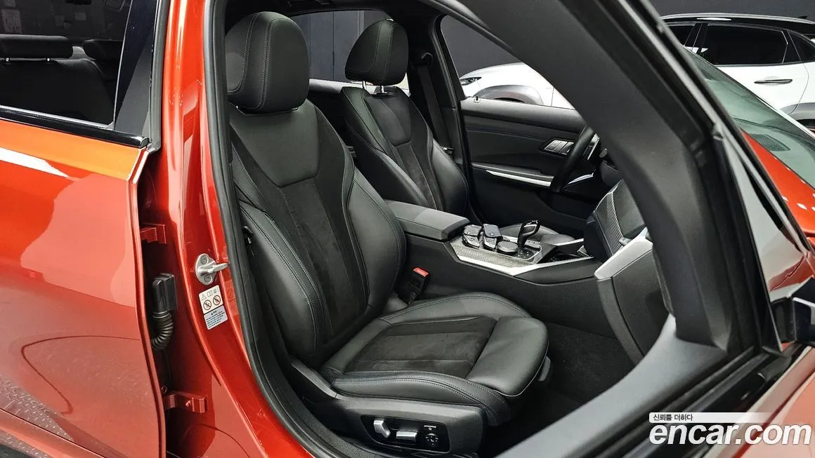 BMW 3-Series 2021 из KR, фото 10