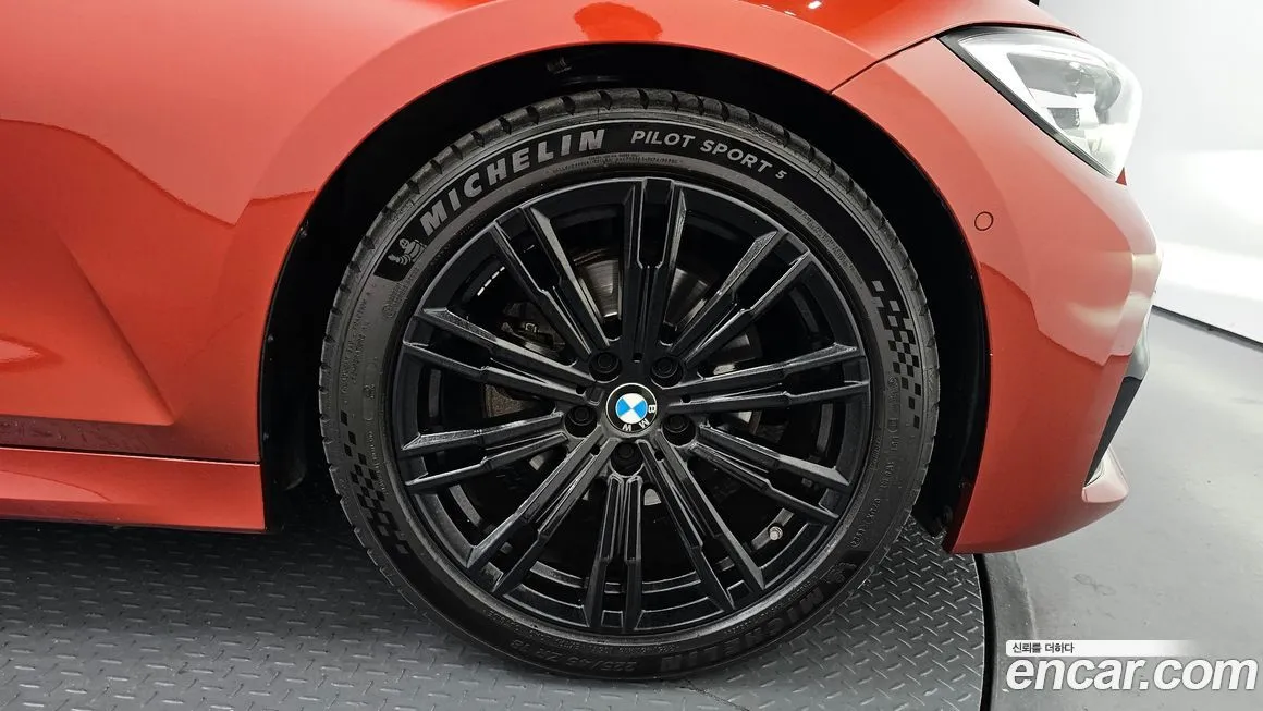 BMW 3-Series 2021 из KR, фото 5