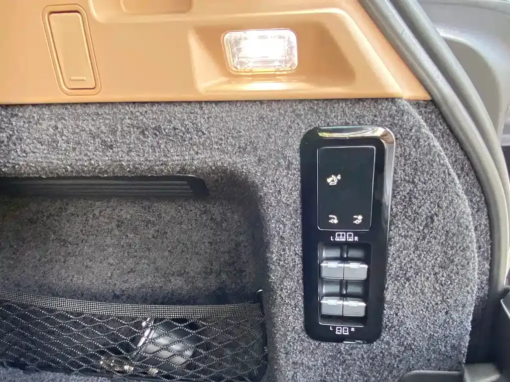 Land Rover Range Rover 2025 из CN, фото 8