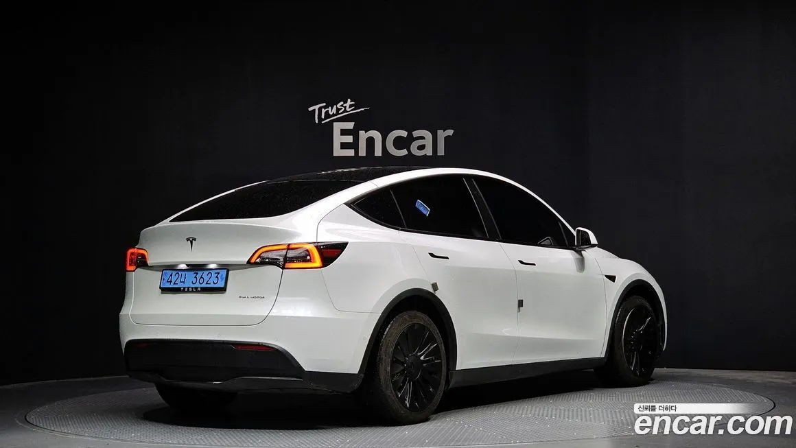 Tesla Model Y 2022 из KR, фото 2