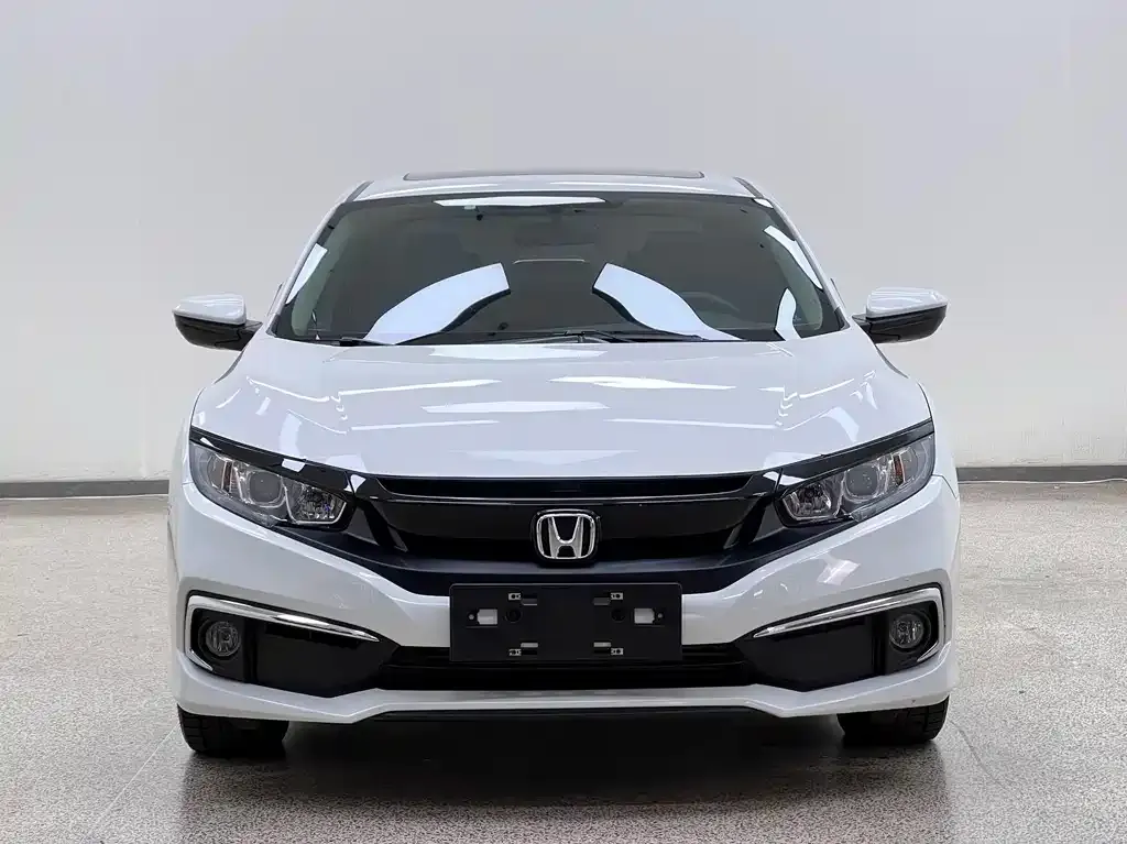 Honda Civic 2021 из CN, фото 2