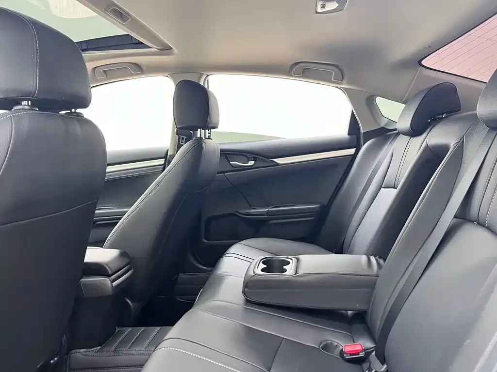 Honda Civic 2021 из CN, фото 7