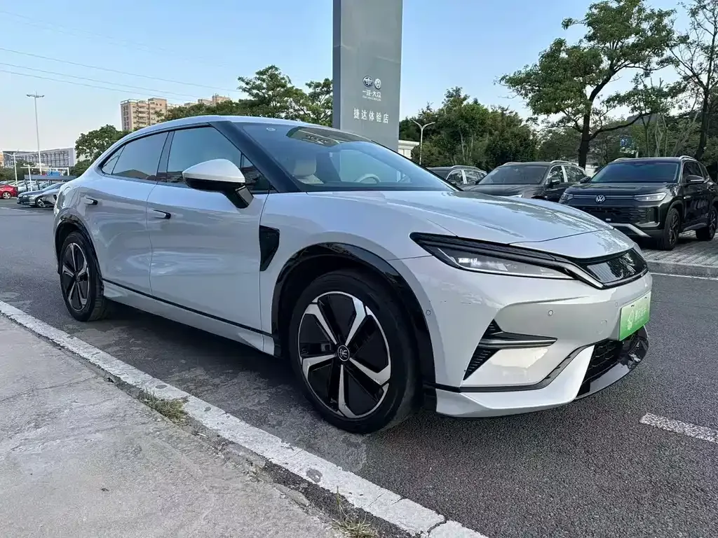 BYD L EV 2024 из CN, фото 3