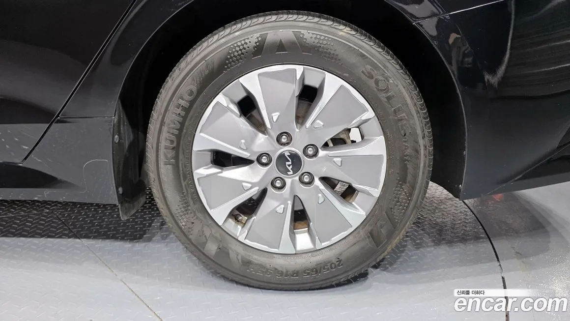 Kia K5 2023 из KR, фото 5