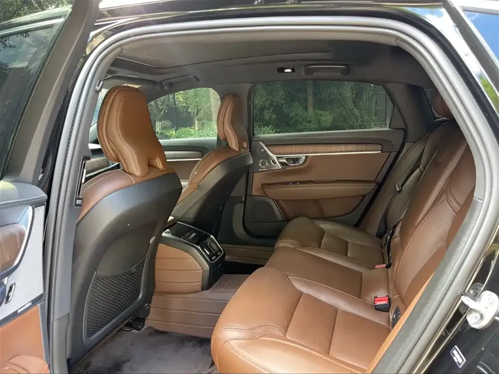 Volvo S90 2022 из CN, фото 10