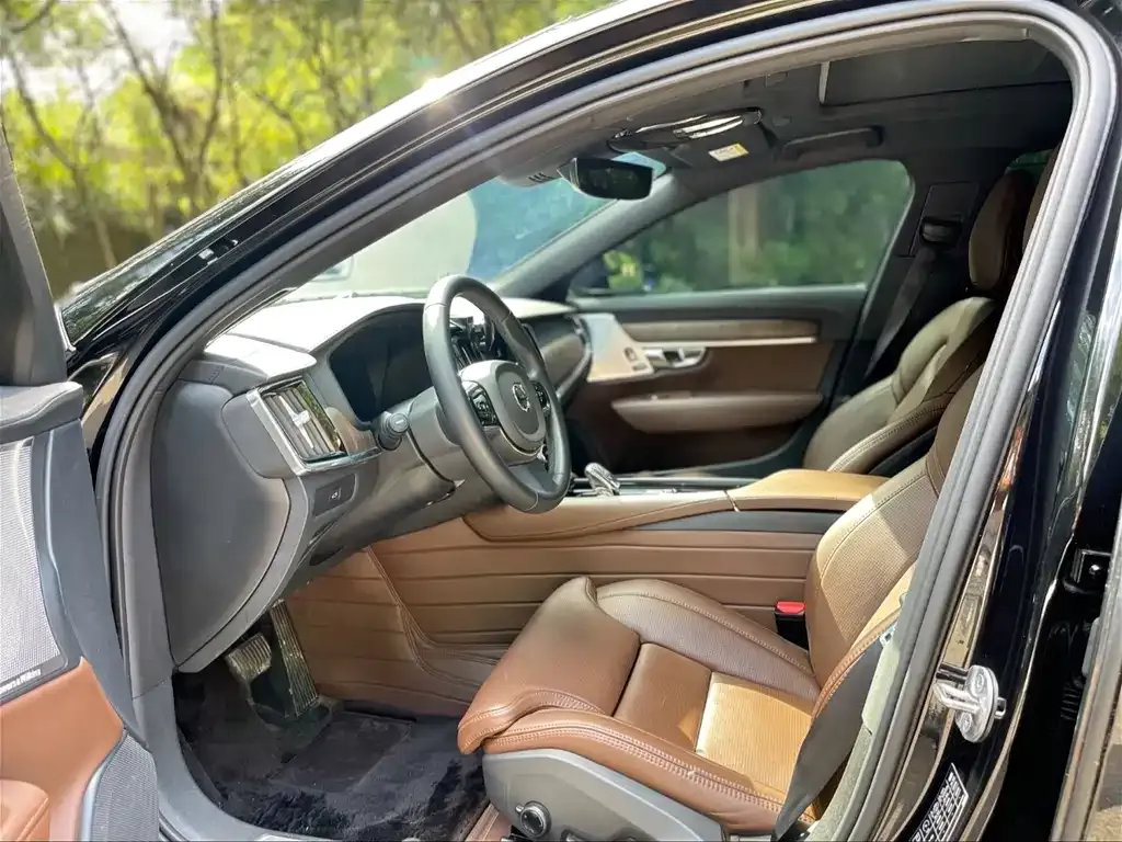 Volvo S90 2022 из CN, фото 9