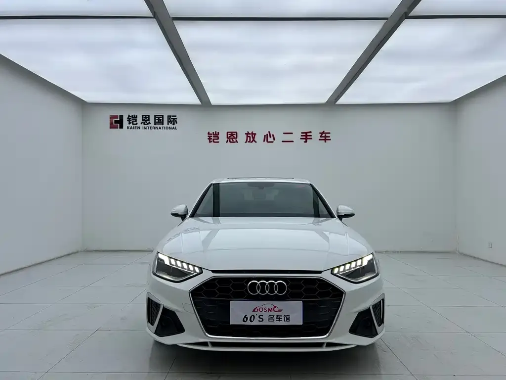 Audi A4L 2022 из CN, фото 2