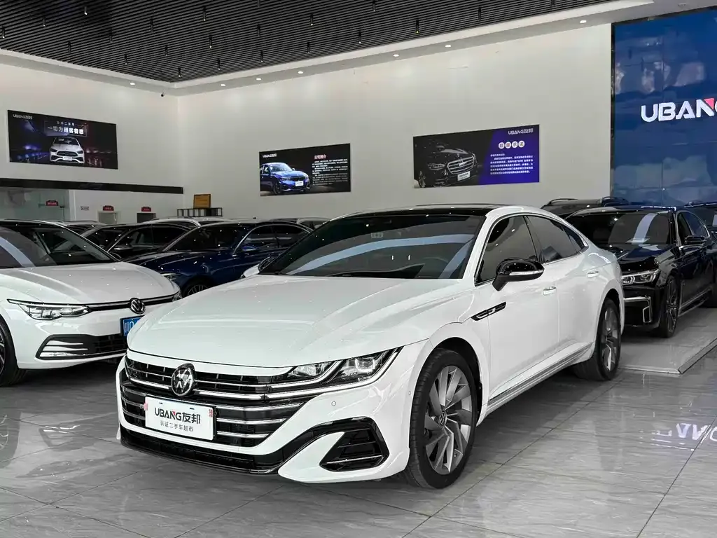 Volkswagen CC 2023 из CN, фото 1