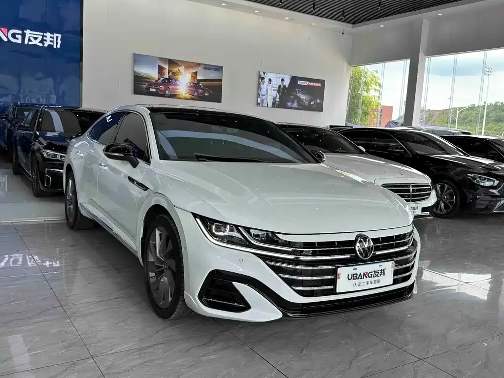 Volkswagen CC 2023 из CN, фото 3