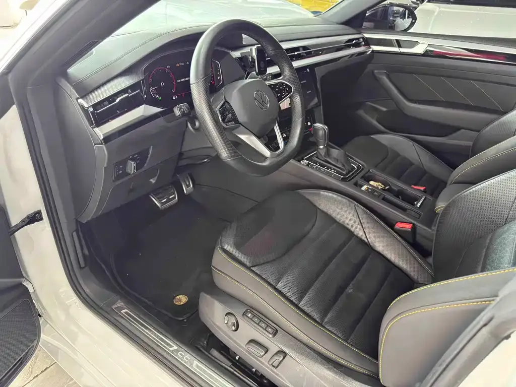 Volkswagen CC 2023 из CN, фото 9