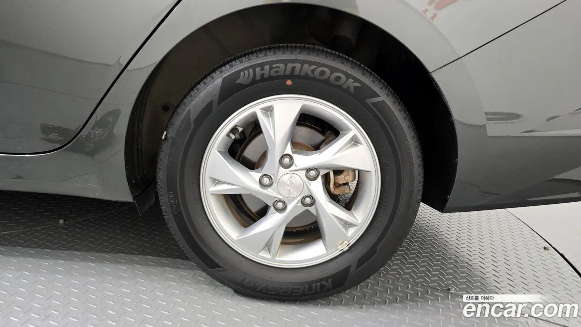 Hyundai AVANTE 2021 из KR, фото 5