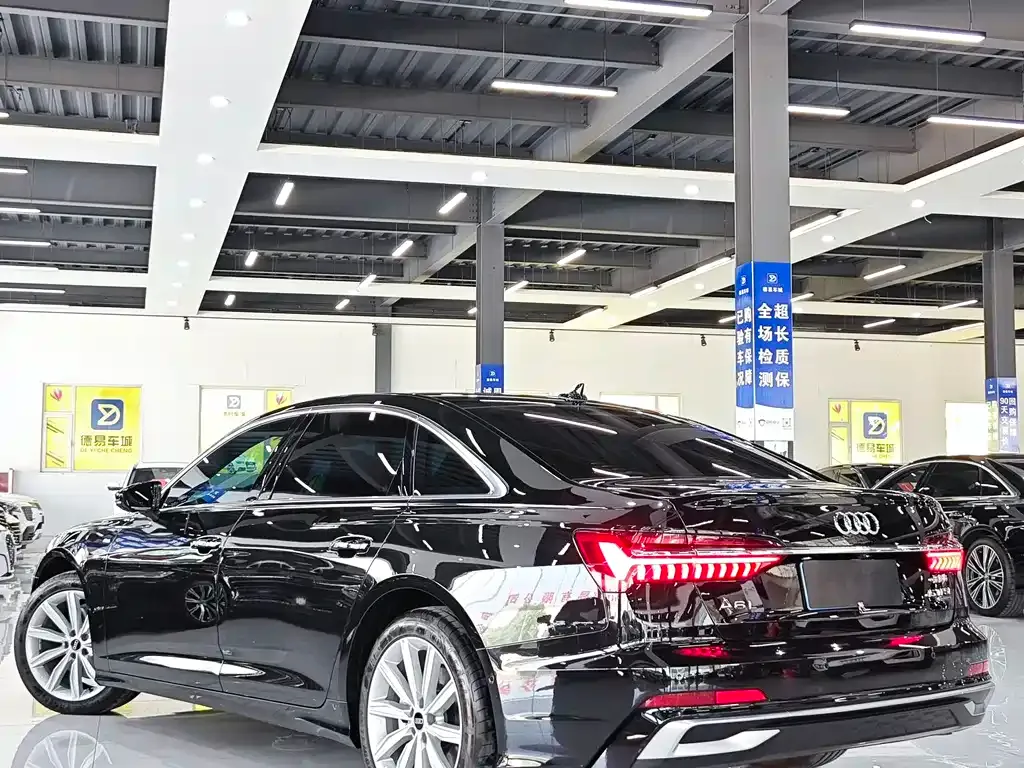 Audi A6L 2024 из CN, фото 9