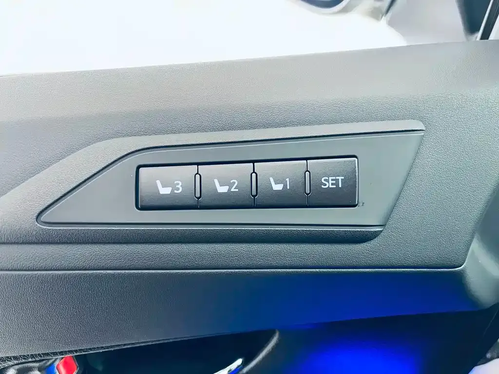 Toyota Vellfire 2022 из CN, фото 8