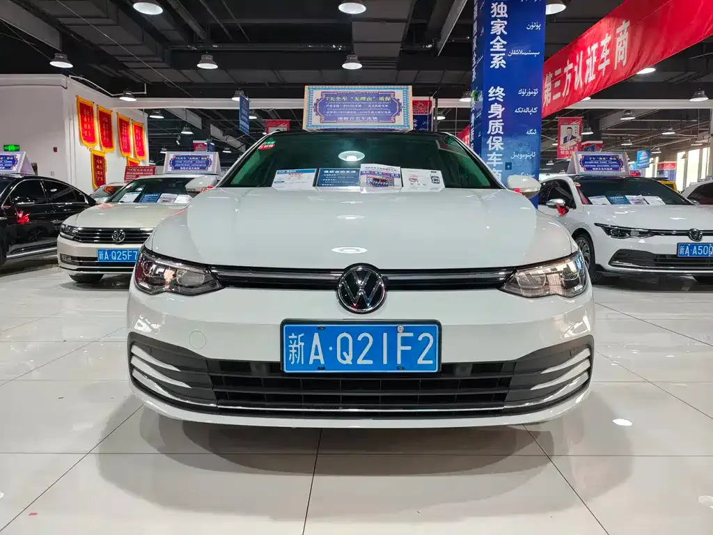 Volkswagen Golf 2021 из CN, фото 2
