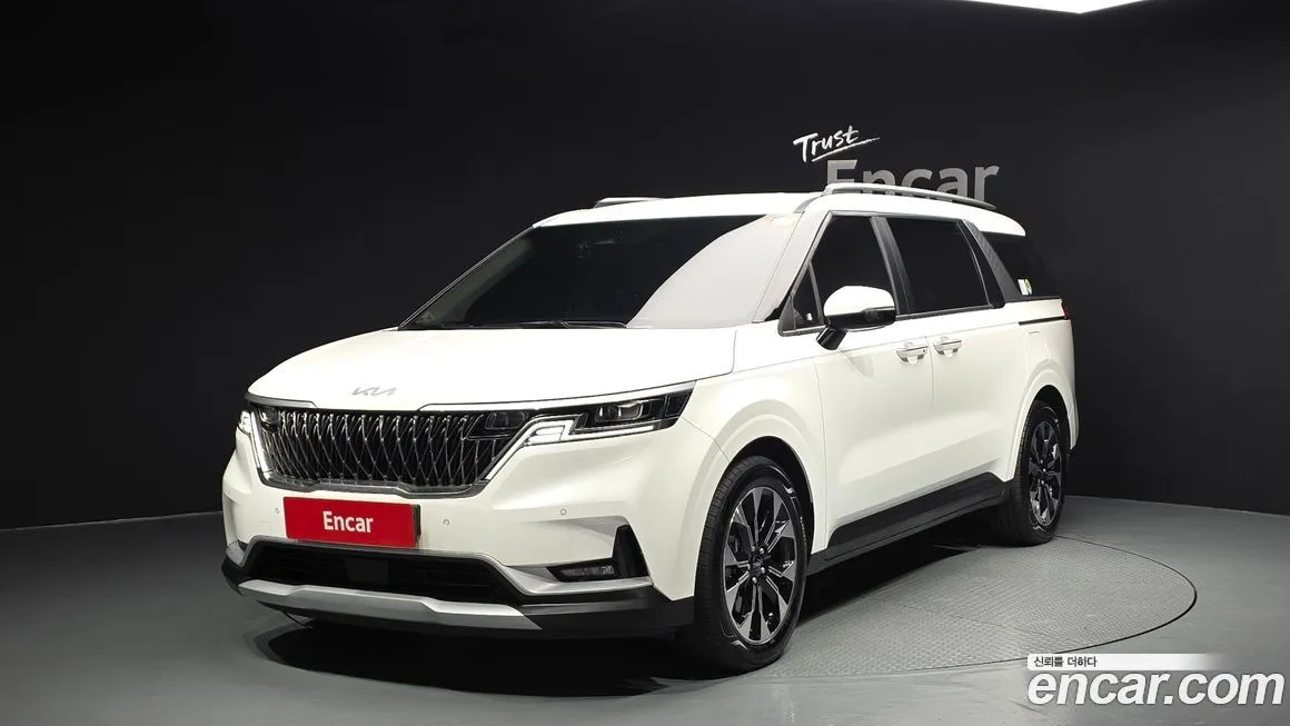 Kia Carnival 2023 из KR, фото 1