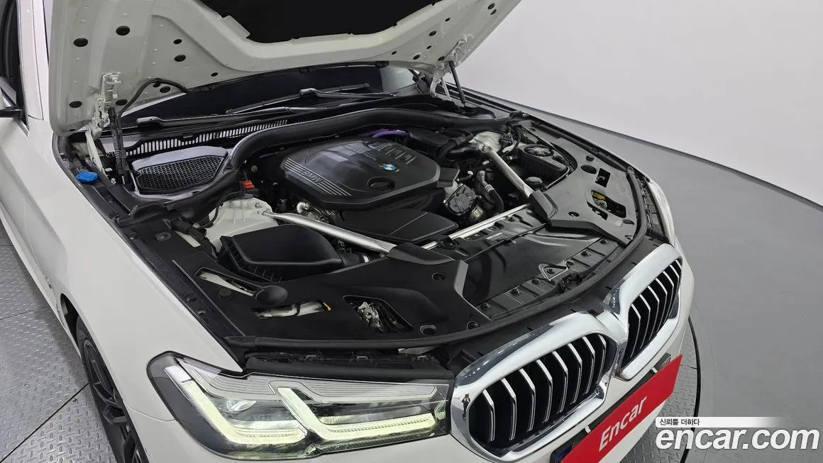 BMW 5-Series 2023 из KR, фото 6