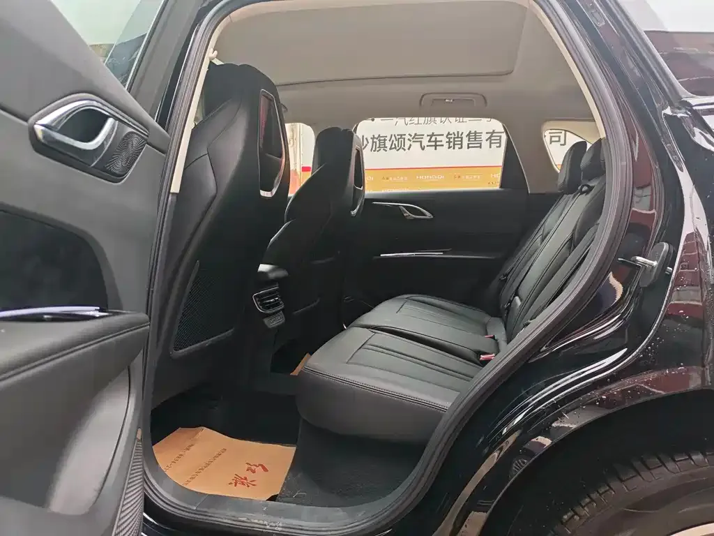 Hongqi HS3 PHEV 2024 из CN, фото 8