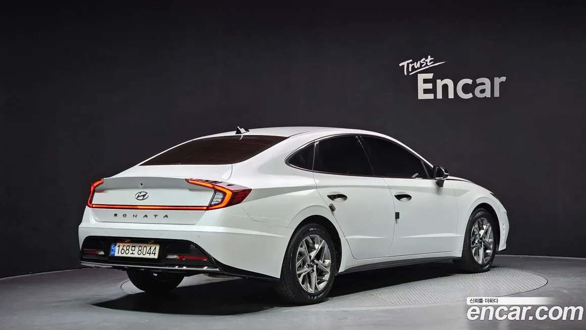 Hyundai Sonata 2022 из KR, фото 2