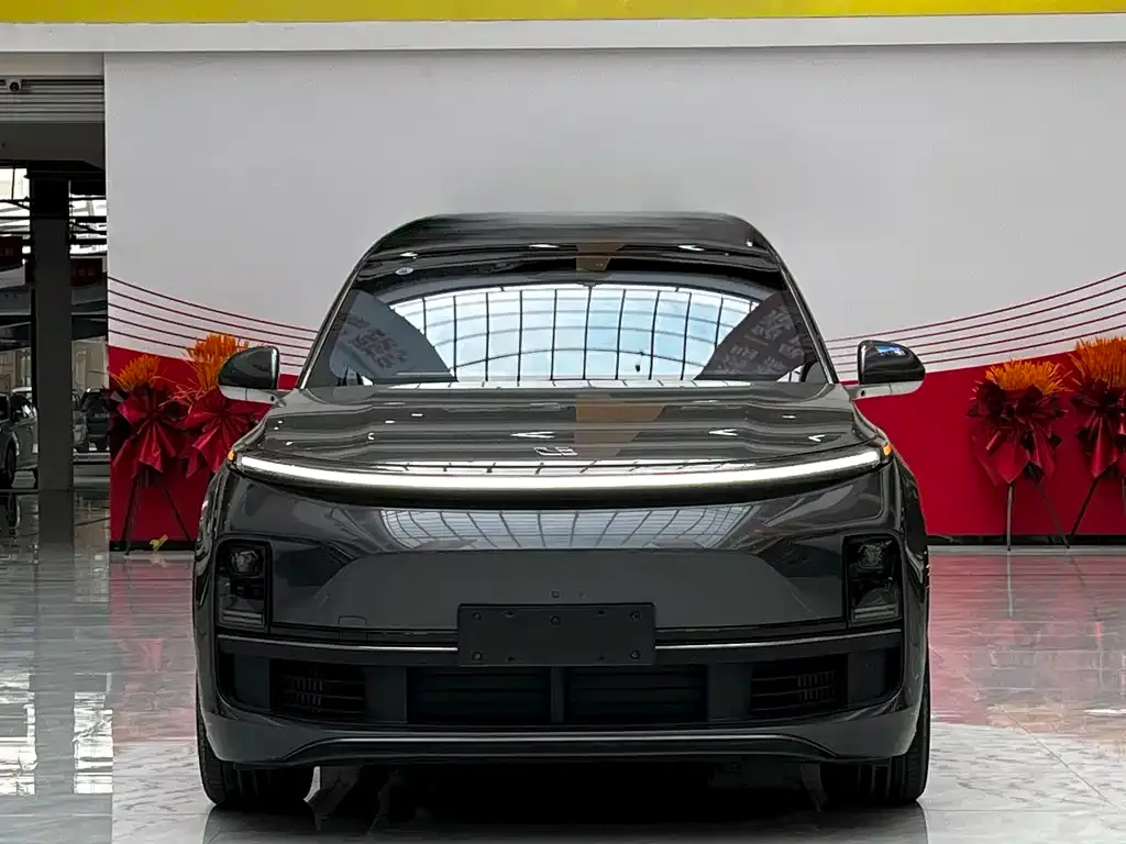 Li Auto L8 2023 из CN, фото 2